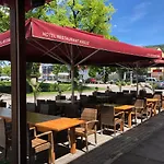 Hotell Restaurant Kreuz *