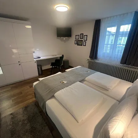 Restaurant Kreuz ホテル