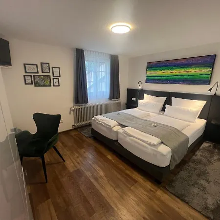 Restaurant Kreuz Hotel *