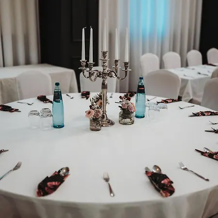 ホテル Restaurant Kreuz Spaichingen