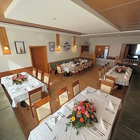 Restaurant Kreuz Hotel