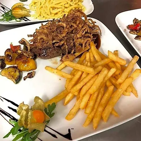 Hotel Restaurant Kreuz *